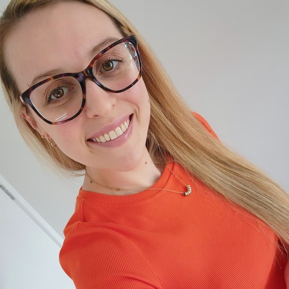 Meet your Posher, Kimberlie - Picture 1 of 1